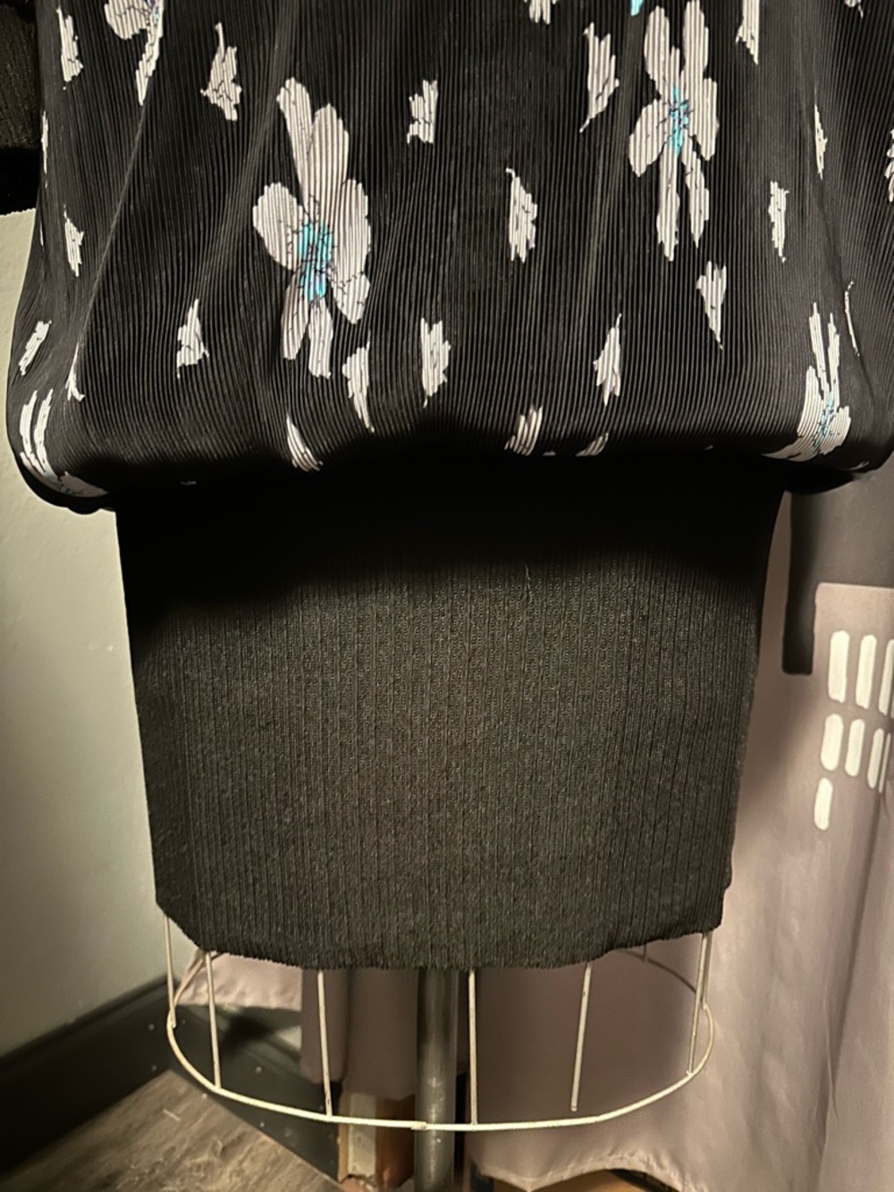 80s Virginie Paris vintage micro pleat Black Floral Dress - Picture 5 of 6